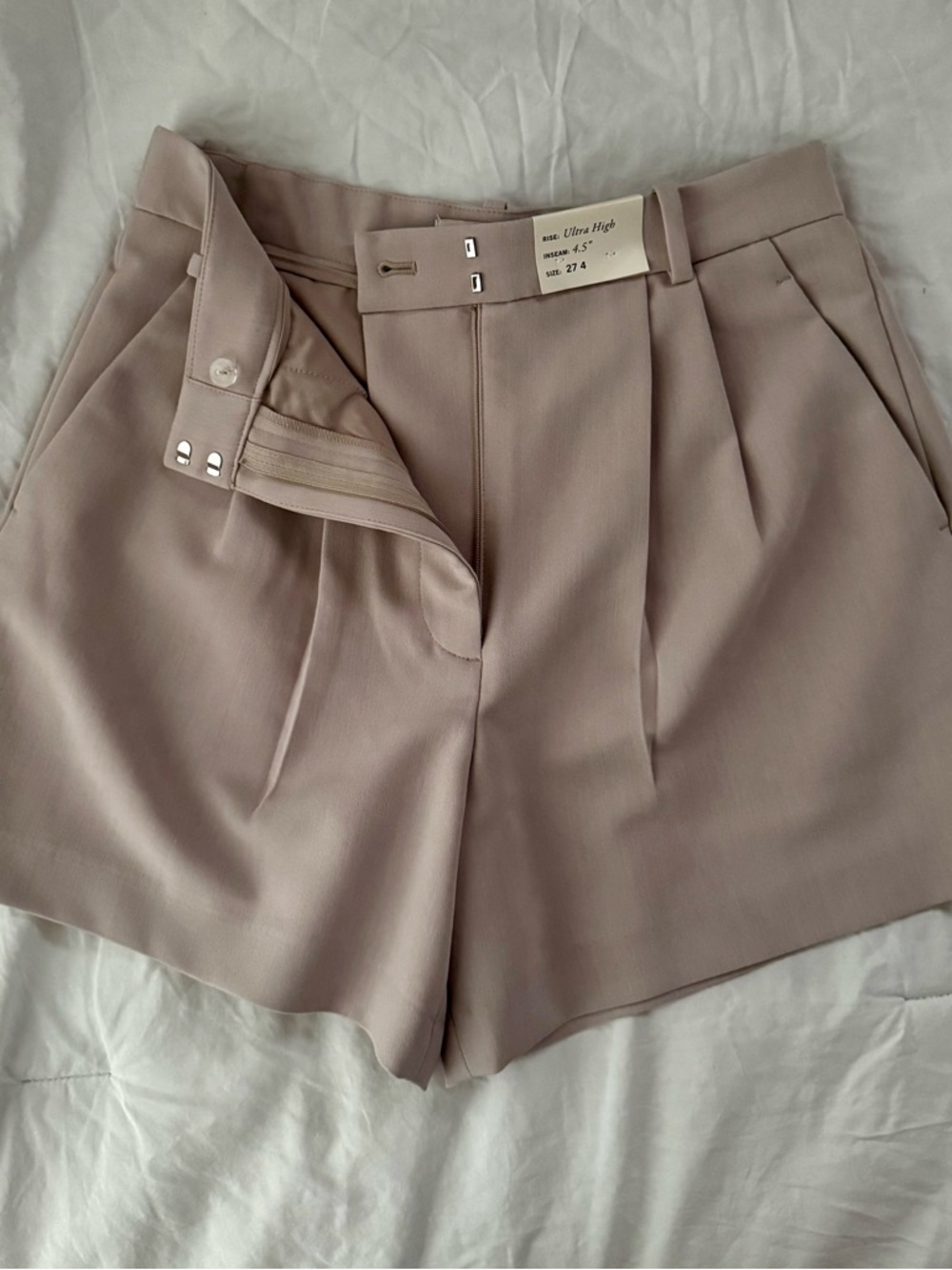 abercrombie & fitch women’s dress shorts - size 4 / 27 - nwt - tan